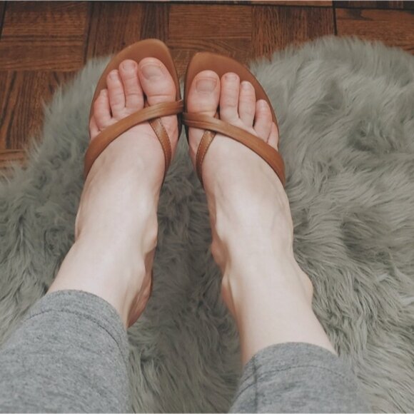 ALDO Thong Wedge Leather Heel Sandal- Euro 39 - Picture 10 of 12